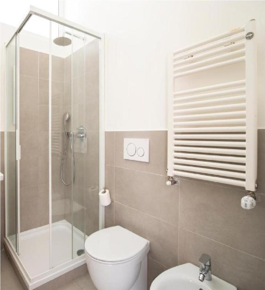 Residence 12,30 Parma Bagian luar foto